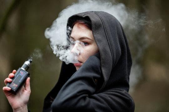 E-liquidy explica todo sobre cigarrillos electronicos en bares y consejos para vapear responsablemente