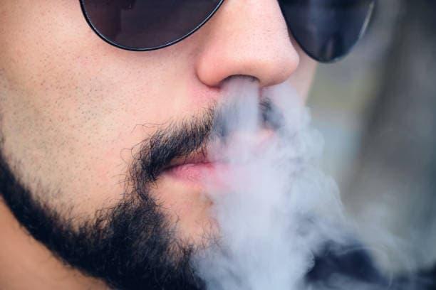 E-Zigaretten y cigarrillos electronicos logo la combinación perfecta para innovación y estilo en vapeo