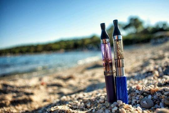e-smoke presenta la guía definitiva de liquidos para cigarrillos electronicos con sabores, calidad y ofertas